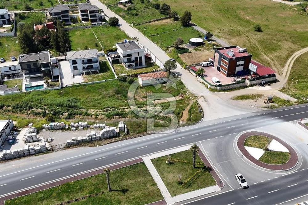 Güzelbahçe Çamlı Mahallesi’nde köşe parsel ticari arsa