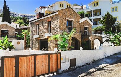 Datça Merkez'de 3+1 Özel Havuzlu Müstakil Villa