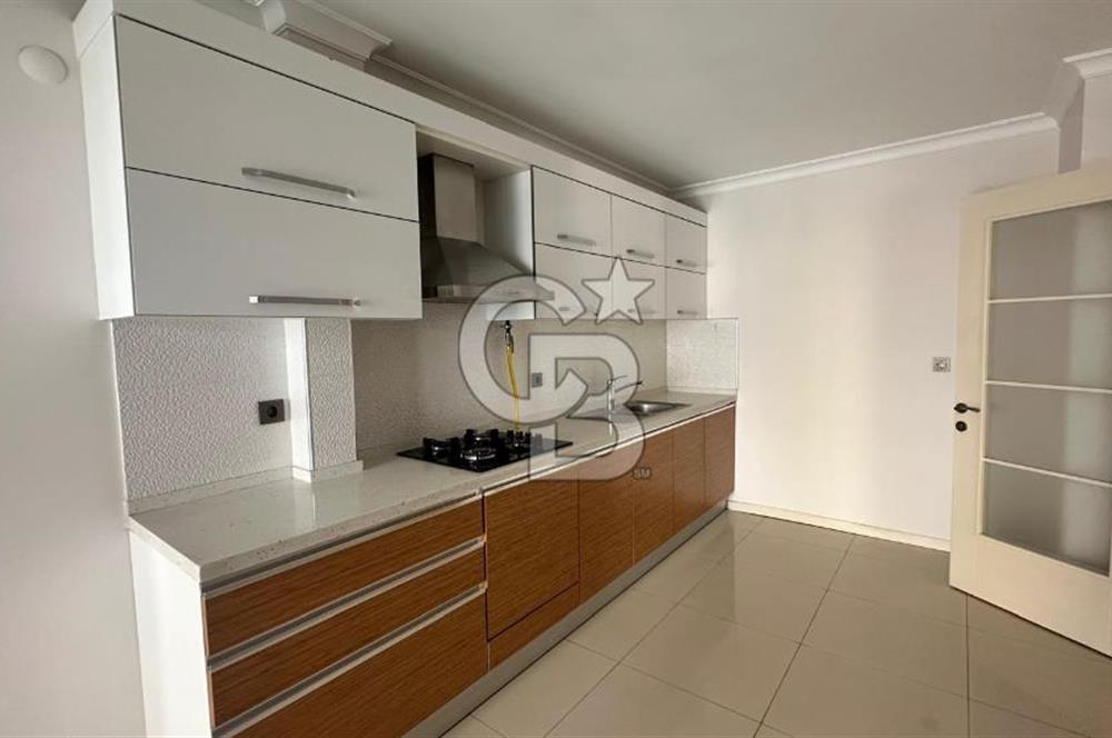 KARŞIYAKA GİRNE PARK EVLERİNDE GENİŞ FERAH SATILIK 3+1 DAİRE
