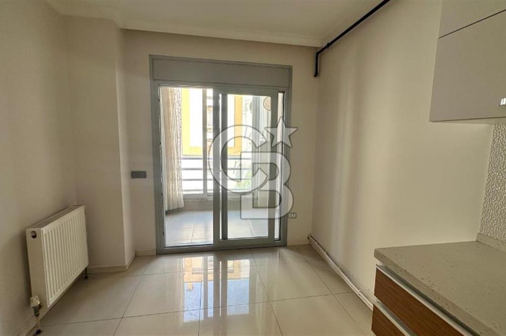 KARŞIYAKA GİRNE PARK EVLERİNDE GENİŞ FERAH SATILIK 3+1 DAİRE