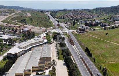 Güzelbahçe Çamlı Mahallesi’nde köşe parsel ticari arsa