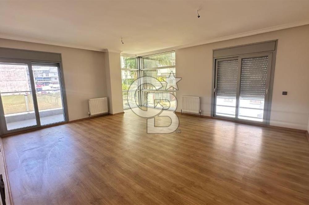 KARŞIYAKA GİRNE PARK EVLERİNDE GENİŞ FERAH SATILIK 3+1 DAİRE