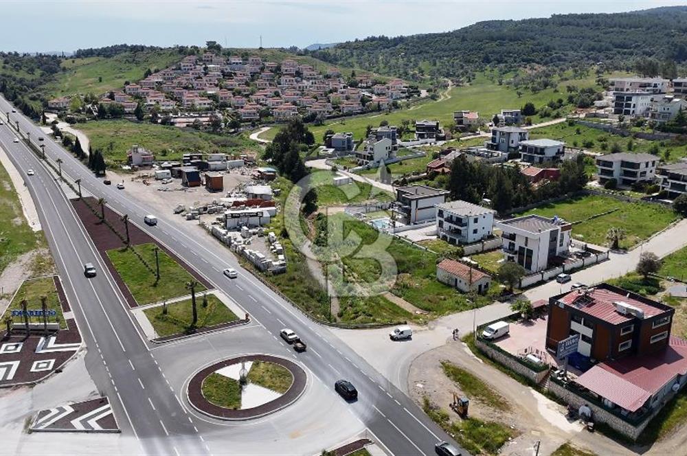 Güzelbahçe Çamlı Mahallesi’nde köşe parsel ticari arsa