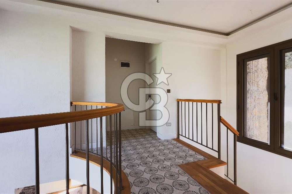 Datça Merkez'de 3+1 Özel Havuzlu Müstakil Villa