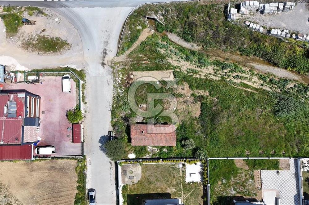 Güzelbahçe Çamlı Mahallesi’nde köşe parsel ticari arsa