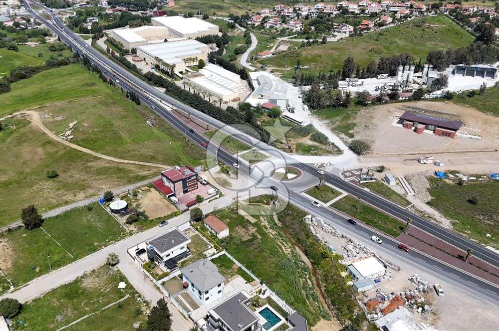 Güzelbahçe Çamlı Mahallesi’nde köşe parsel ticari arsa