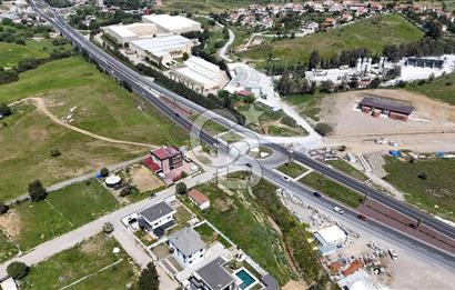 Güzelbahçe Çamlı Mahallesi’nde köşe parsel ticari arsa