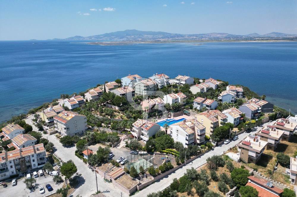 ŞAKRAN’DA SİTE İÇİNDE DENİZ MANZARALI SATILIK 3+1 DUBLEKS VİLLA