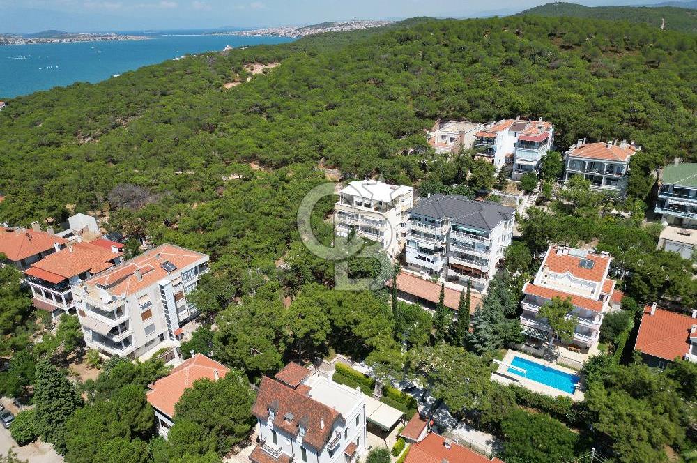 Ayvalık sefa Çamlık ta Denize Yakın Bahçeli Satılık Daire