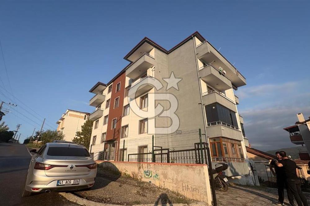 CB ENVOY'DAN GÖLCÜK GÖZLEMENTEPE ALTI SATILIK 2+1 BAHÇE DUBLEKS