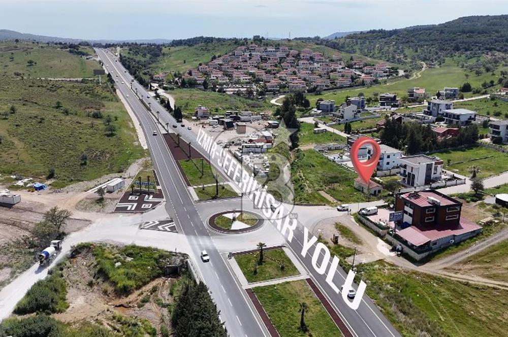 Güzelbahçe Çamlı Mahallesi’nde köşe parsel ticari arsa