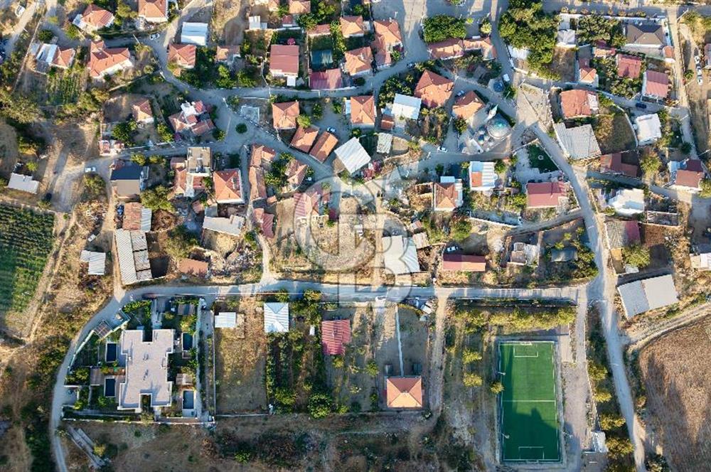 Seferihisar Turgut Köyü’nde 1.000 m² Köy İçi İmarlı Tarla