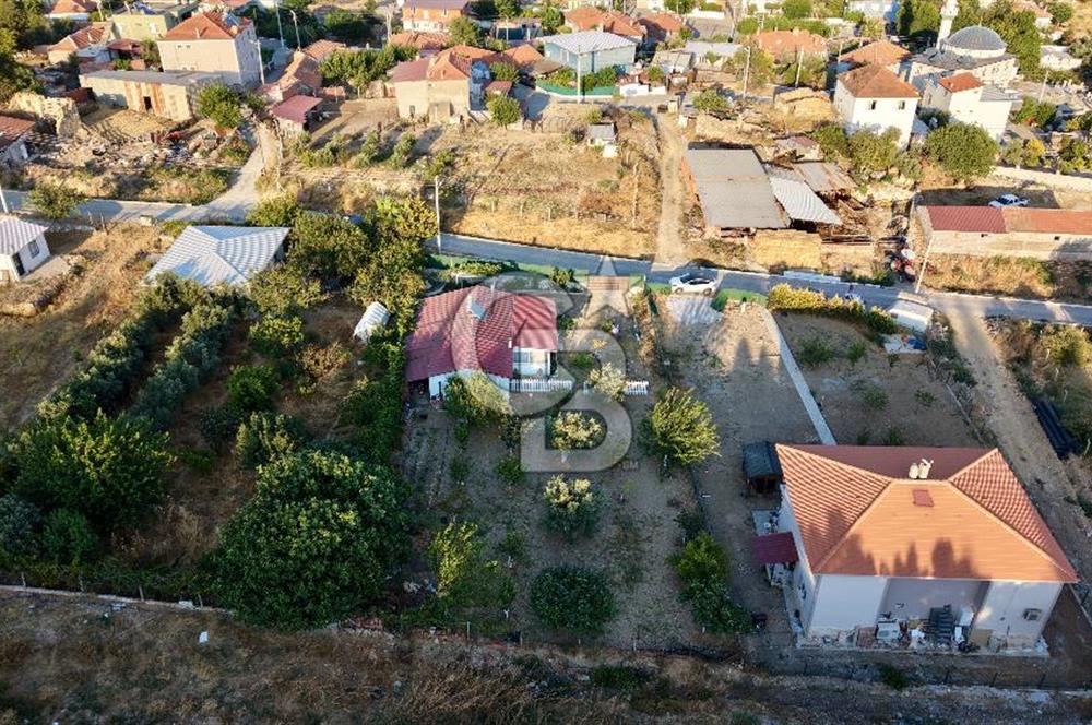 Seferihisar Turgut Köyü’nde 1.000 m² Köy İçi İmarlı Tarla