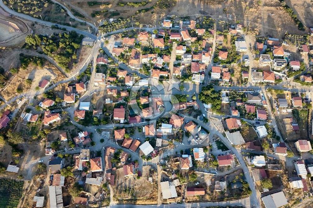 Seferihisar Turgut Köyü’nde 1.000 m² Köy İçi İmarlı Tarla