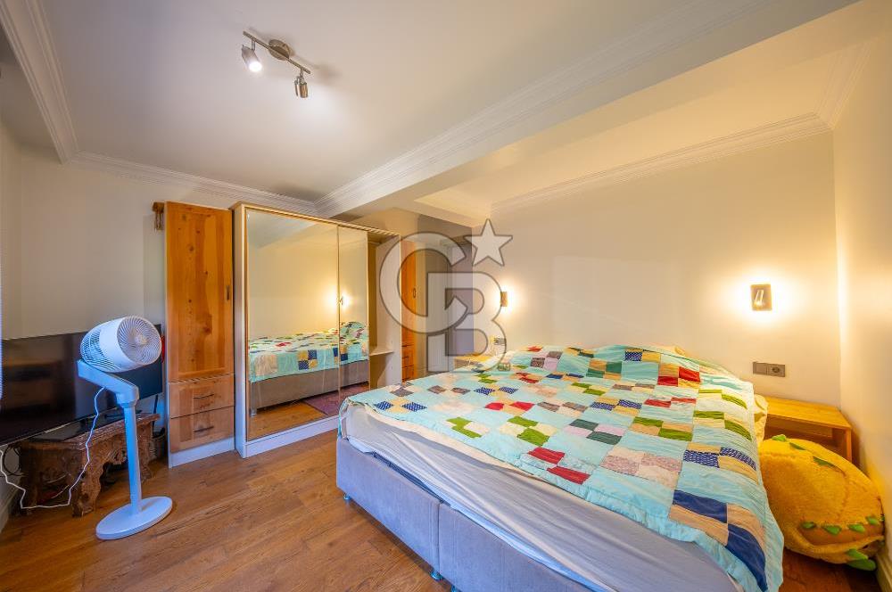 URLA ATATÜRK MAH DENİZE YAKIN SATILIK 5+1 TRİPLEKS VİLLA