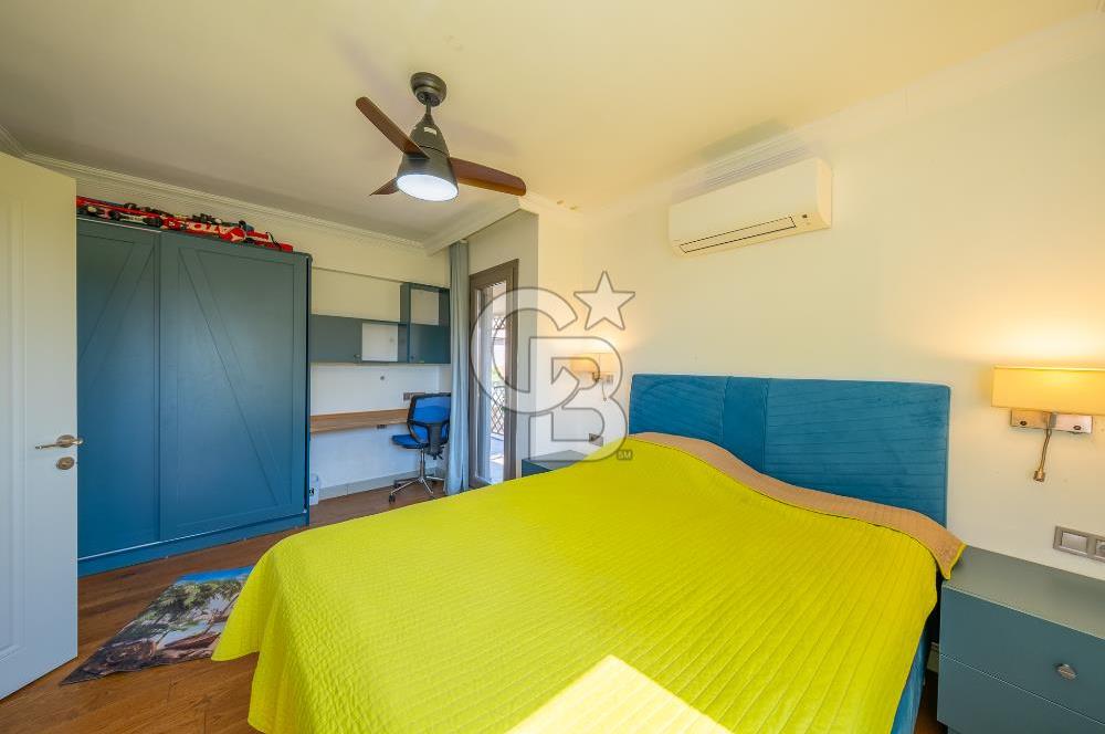 URLA ATATÜRK MAH DENİZE YAKIN SATILIK 5+1 TRİPLEKS VİLLA