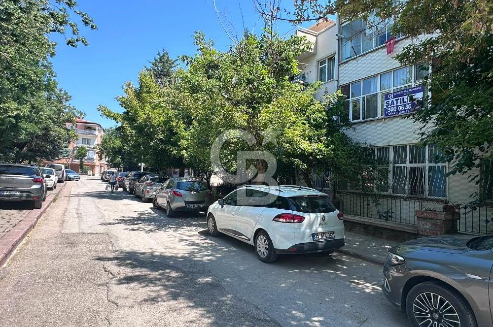 AYDINLIKEVLER’DE ALTINPARK’A YÜRÜME MESAFESİNDE 2+1