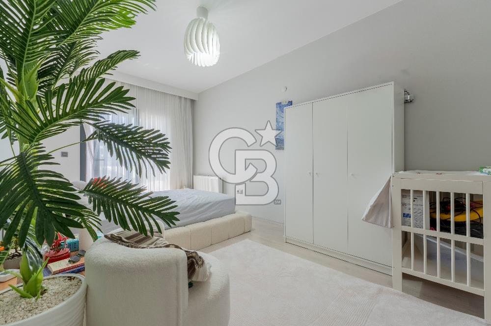 Menemen İmge Life'ta Havuz Manzara Çift Cephe 3+1 Satılık Daire