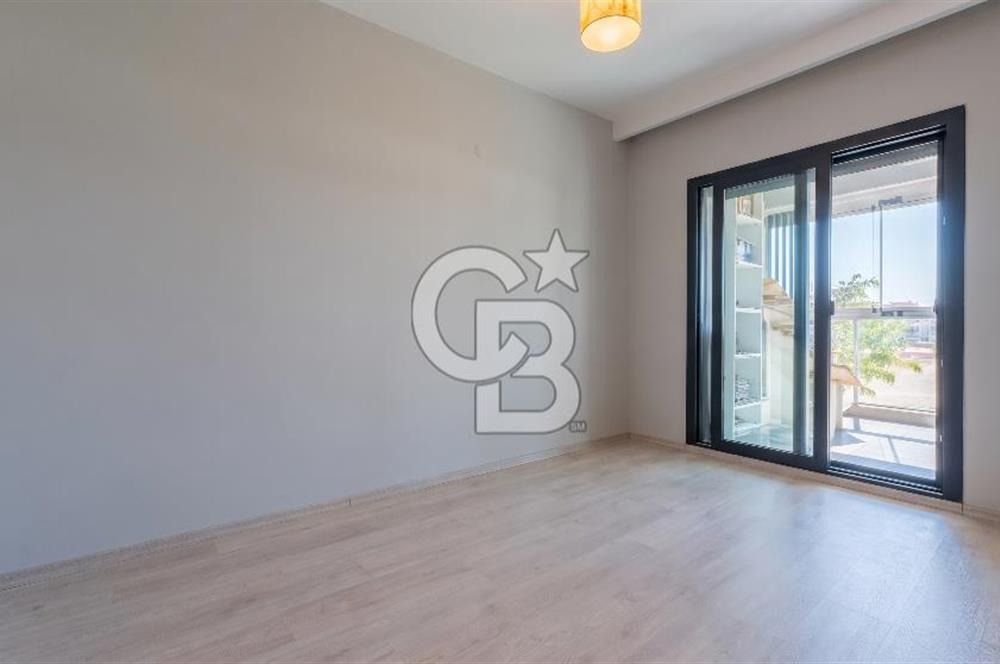 Menemen İmge Life'ta Havuz Manzara Çift Cephe 3+1 Satılık Daire