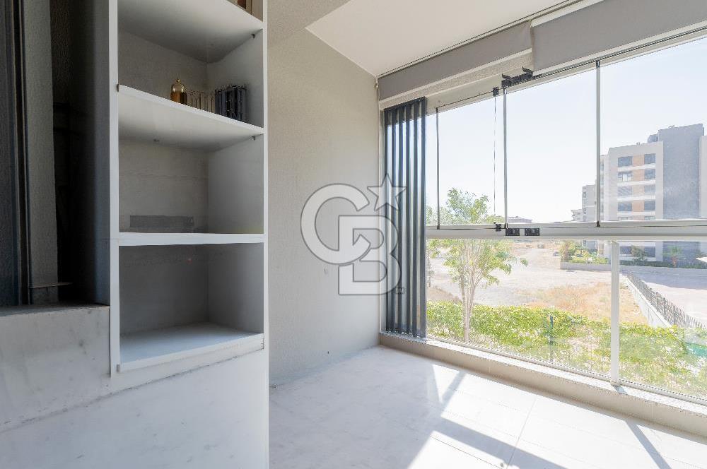 Menemen İmge Life'ta Havuz Manzara Çift Cephe 3+1 Satılık Daire