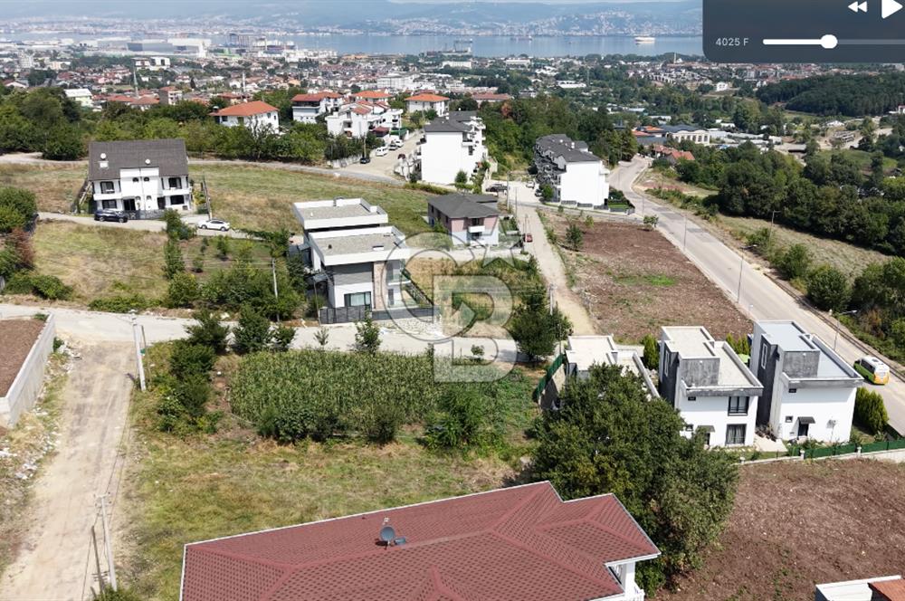 BAŞİSKELE'DE DENİZ MANZARALI 5+2 EŞYALI ÖZEL DİZAYN HEMEN TAŞIN