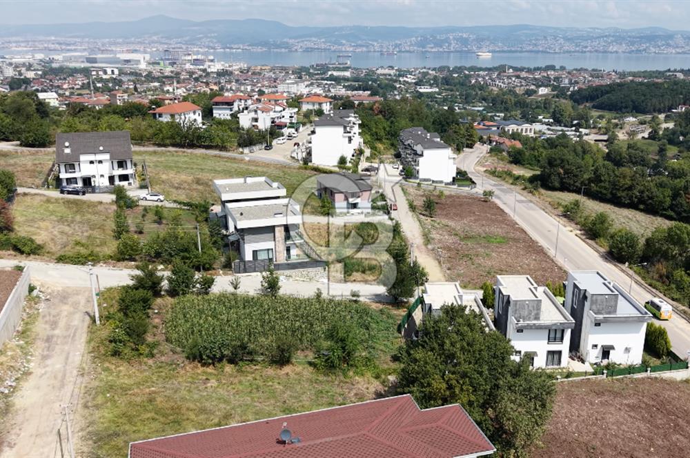 BAŞİSKELE'DE DENİZ MANZARALI 5+2 EŞYALI ÖZEL DİZAYN HEMEN TAŞIN