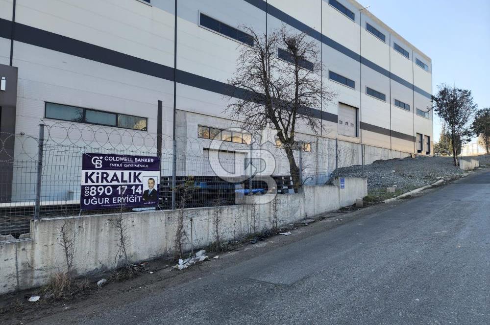 Hadımköy Ömerli Sanayi Satılık 4.300 M2 Depo 3 yükleme rampalı