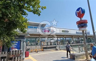 Kadıköy Koşuyolu Satılık Komple Ticari Bina
