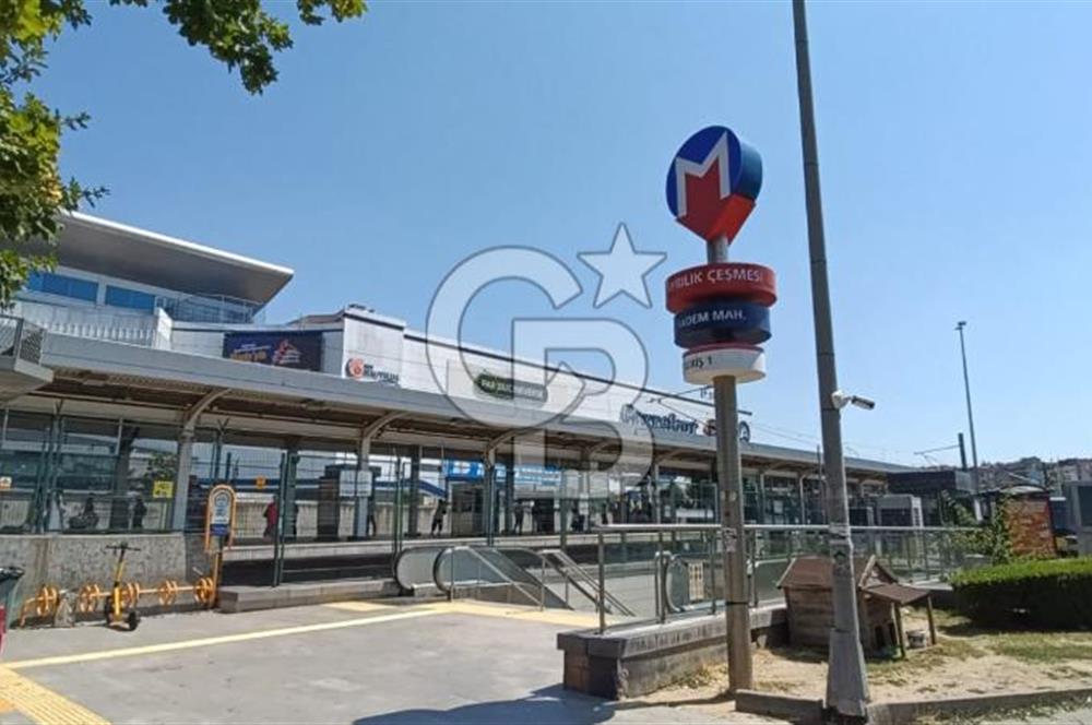 Kadıköy Koşuyolu Satılık Komple Ticari Bina