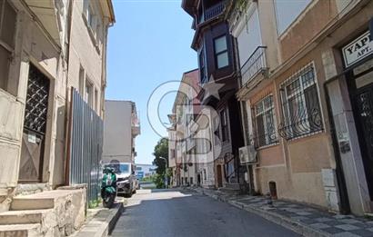 Kadıköy Koşuyolu Satılık Komple Ticari Bina
