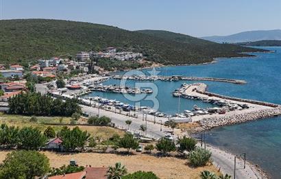 Urla Özbek’te Denize Sıfır 3 Katlı Özel Villa