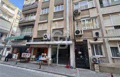 Karşıyaka Çarşı Spotçular Sokağında Satılık 20 m2 Bacalı Dükkan