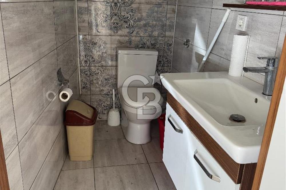 Karşıyaka Çarşı Yakını Satılık 25 m2 Boş Dükkan