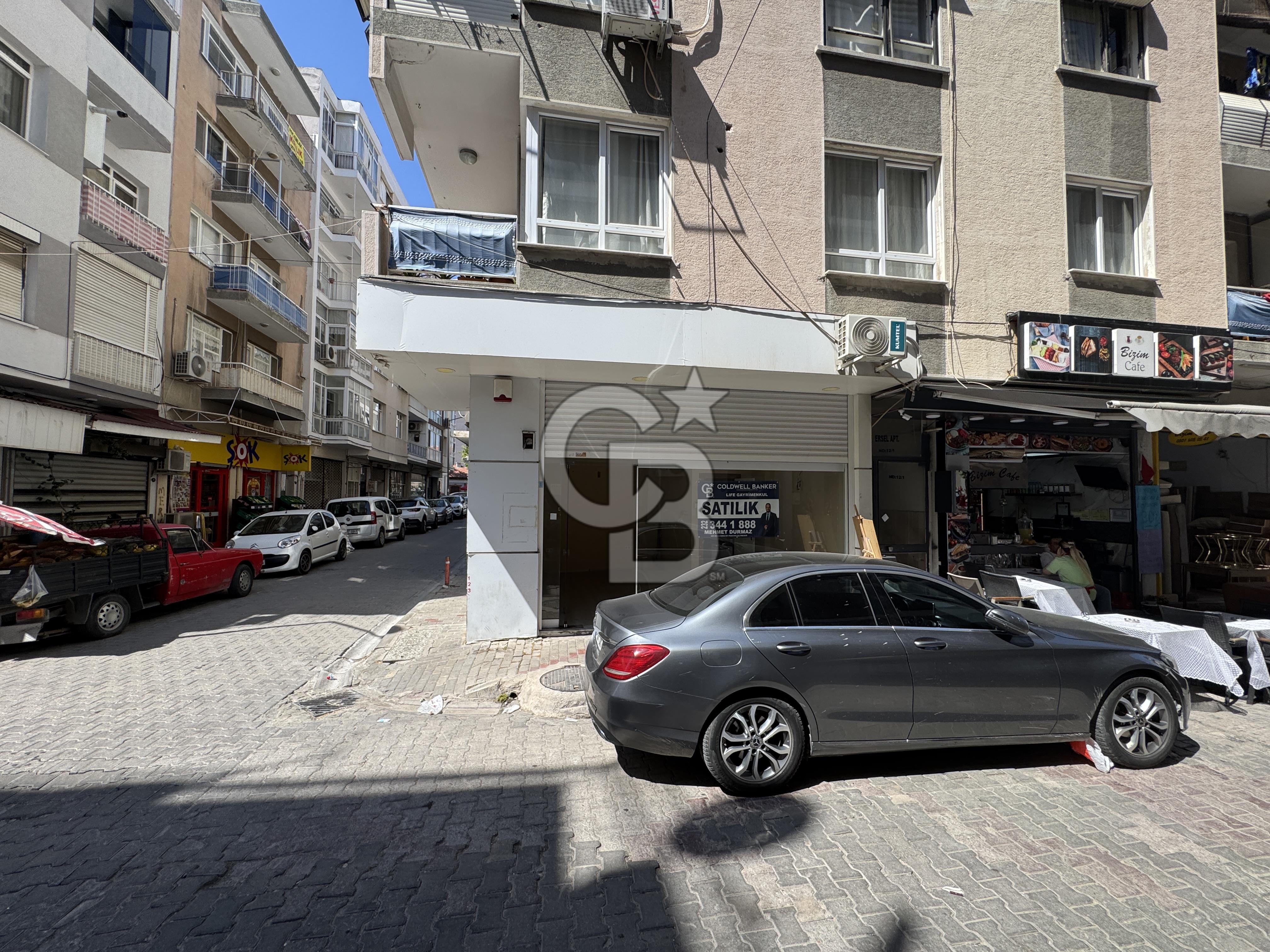 Karşıyaka Çarşı Yakını Satılık 25 m2 Boş Dükkan