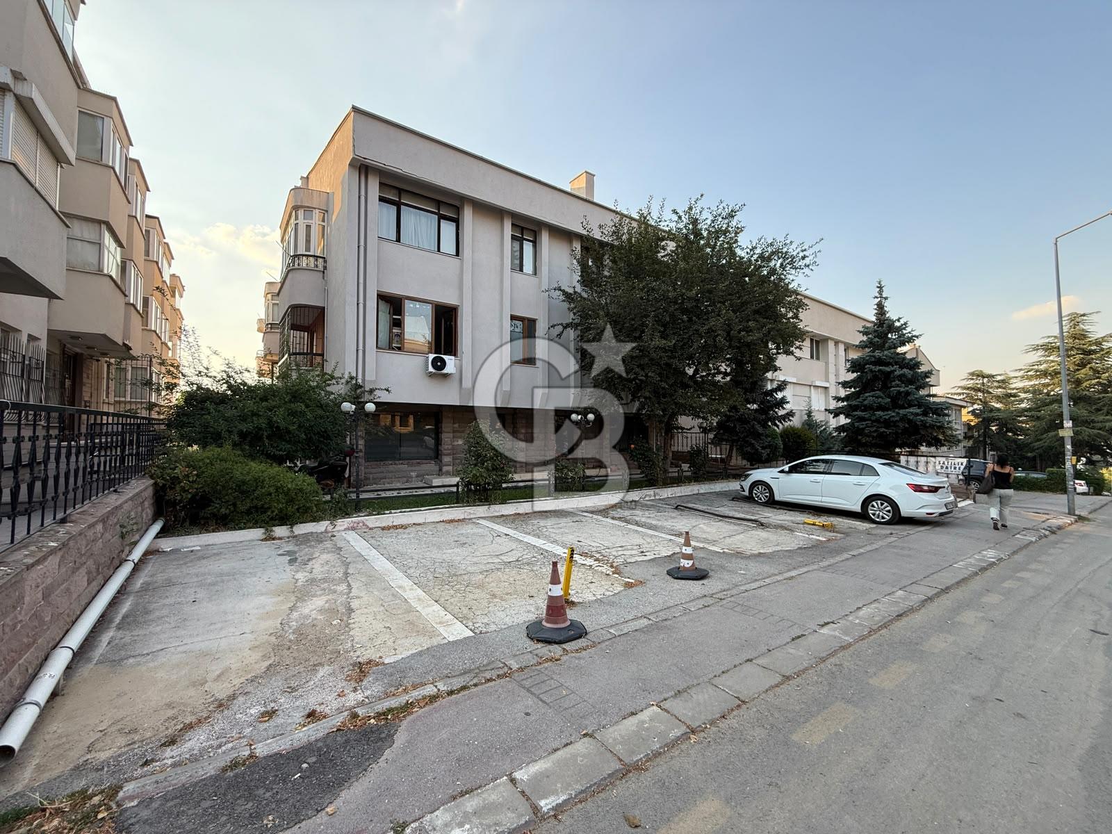 ÇANKAYA ÇAYHANE SOKAK KREDİYE UYGUN SATILIK 4+1 BOŞ TERS DUBLEKS