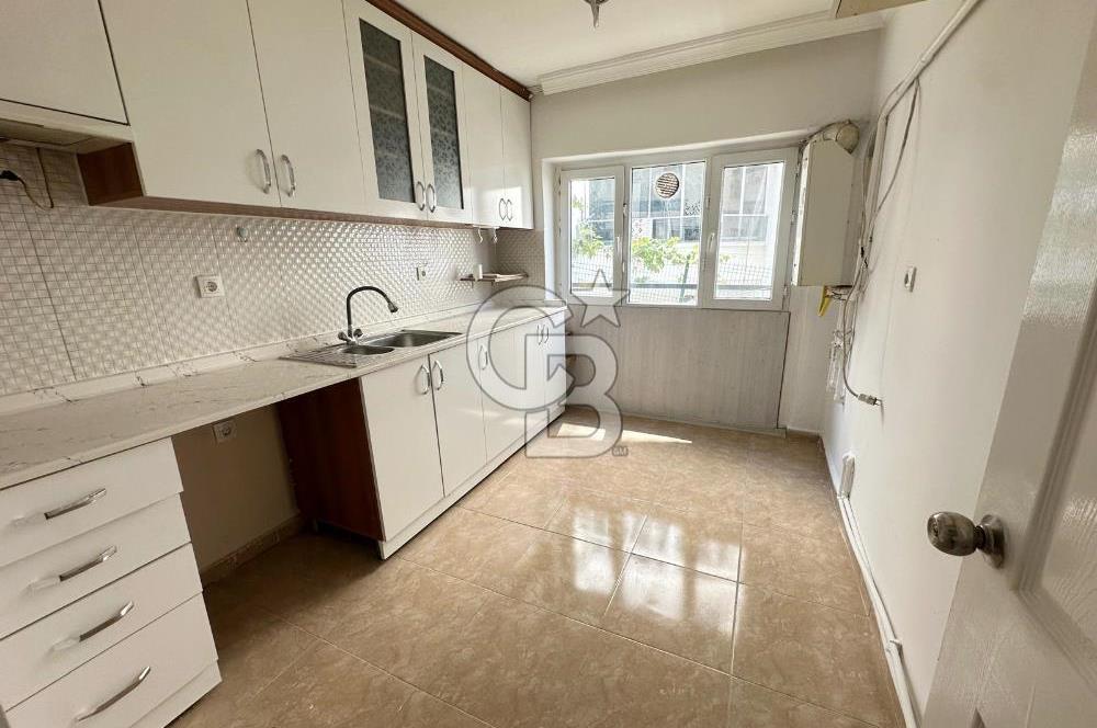 HOCALI CADDESİNE 100 MTRE MESAFEDE FULL YAPILI 3+1 DAİRE