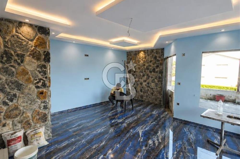 Urla Kuşçular'da 513 m² Arsa İçerisinde Müstakil Orijinal Taş Ev
