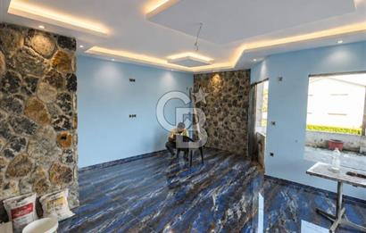Urla Kuşçular'da 513 m² Arsa İçerisinde Müstakil Orijinal Taş Ev