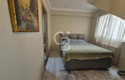 Karşıyaka Yeni Girne'de Kiralık 200 m2 Dubleks Daire