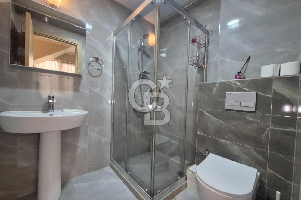 Karşıyaka Yeni Girne'de Kiralık 200 m2 Dubleks Daire