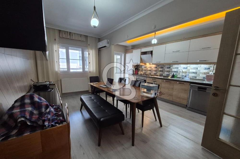 Karşıyaka Yeni Girne'de Kiralık 200 m2 Dubleks Daire