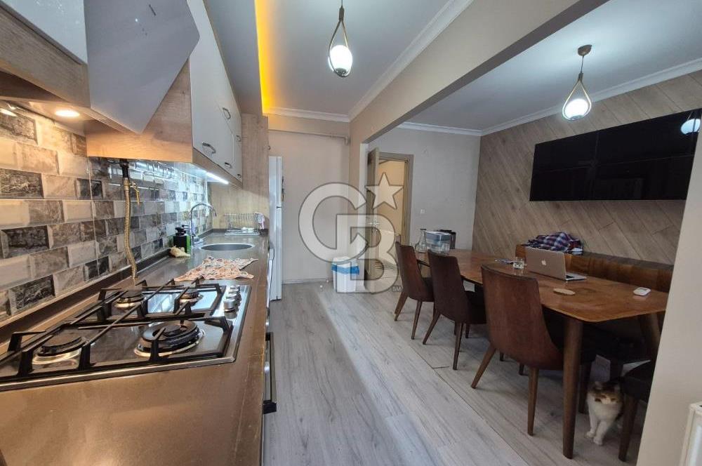 Karşıyaka Yeni Girne'de Kiralık 200 m2 Dubleks Daire