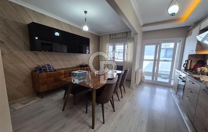 Karşıyaka Yeni Girne'de Kiralık 200 m2 Dubleks Daire