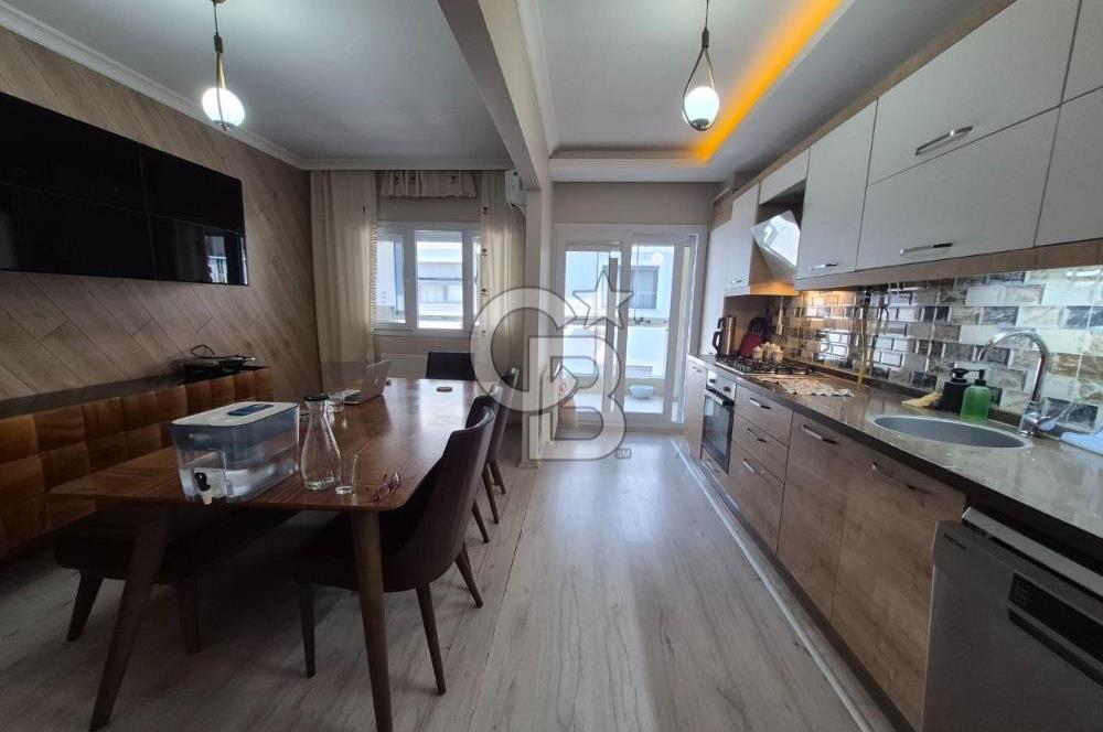 Karşıyaka Yeni Girne'de Kiralık 200 m2 Dubleks Daire
