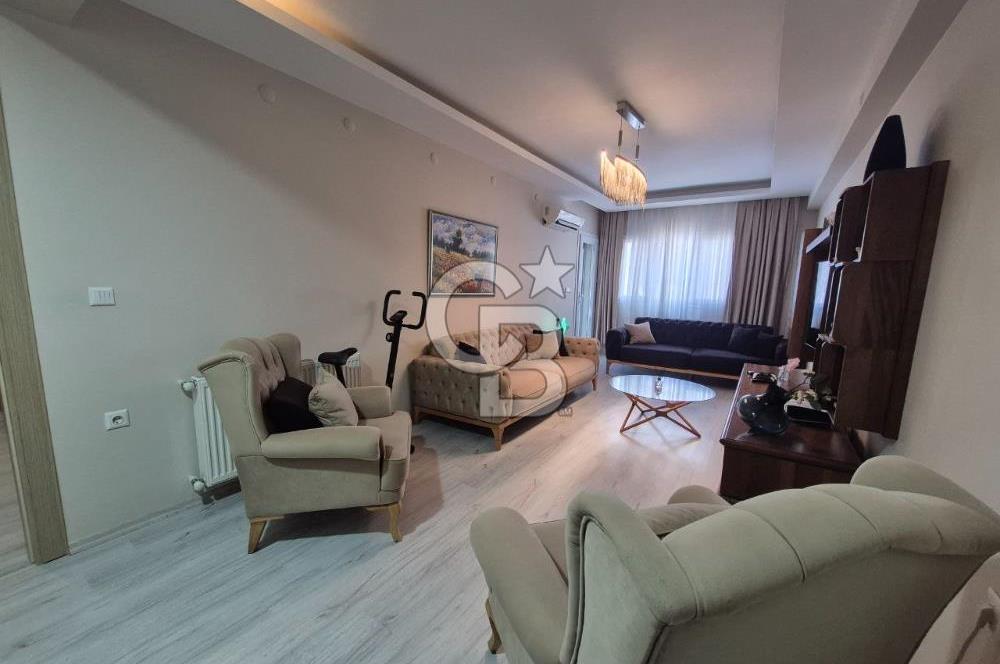 Karşıyaka Yeni Girne'de Kiralık 200 m2 Dubleks Daire