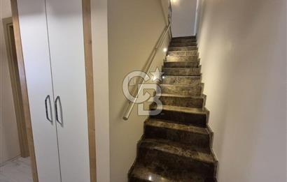 Karşıyaka Yeni Girne'de Kiralık 200 m2 Dubleks Daire