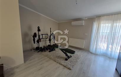 Karşıyaka Yeni Girne'de Kiralık 200 m2 Dubleks Daire