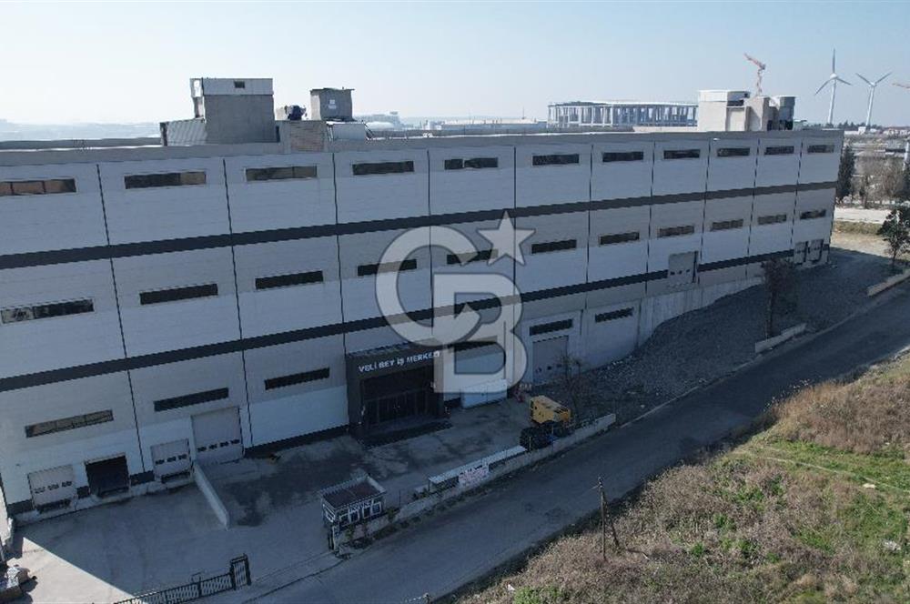 Hadımköy Ömerli San. Satılık 4.300 M2 FABRİKA 3 yükleme rampalı