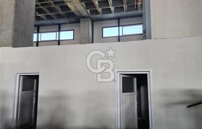 Hadımköy Ömerli Sanayi Satılık 4.300 M2 Depo 3 yükleme rampalı
