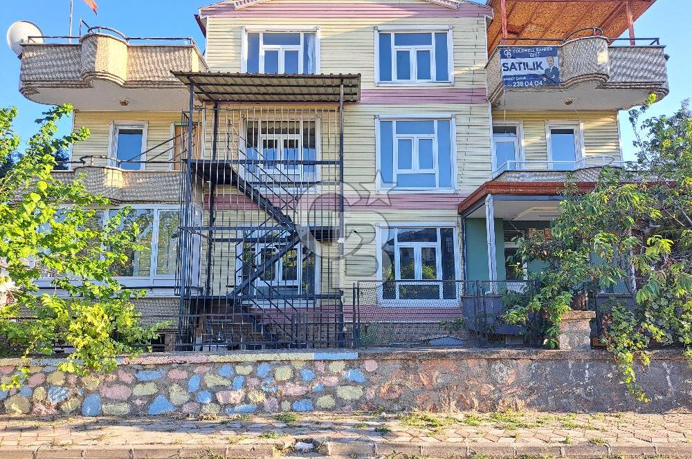 TOKAT MERKEZ KARŞIYAKADA GENİŞ METRAJLI SATILIK VİLLA